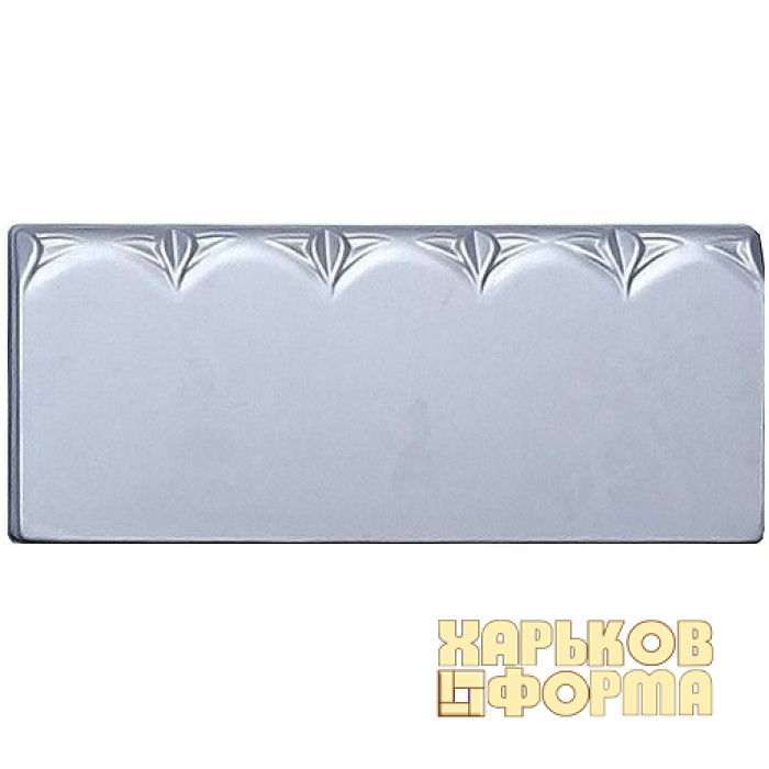 Shape patterned border