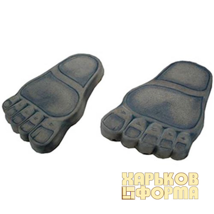 Forms for paving footprints of the Giant