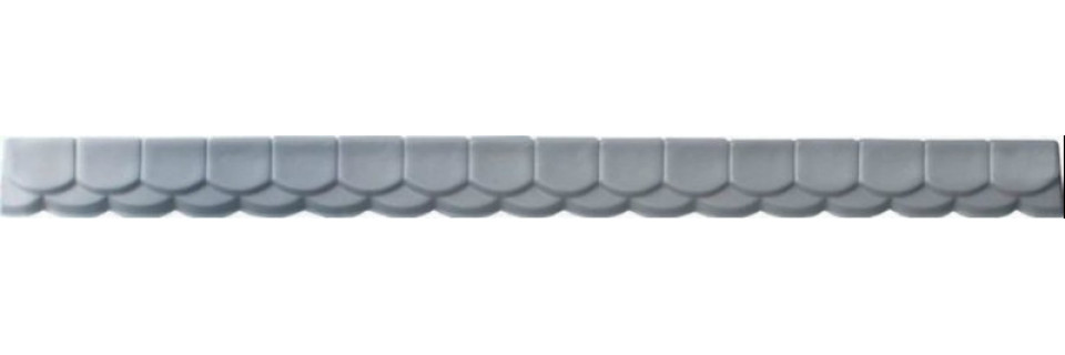 Forms for scallop fences