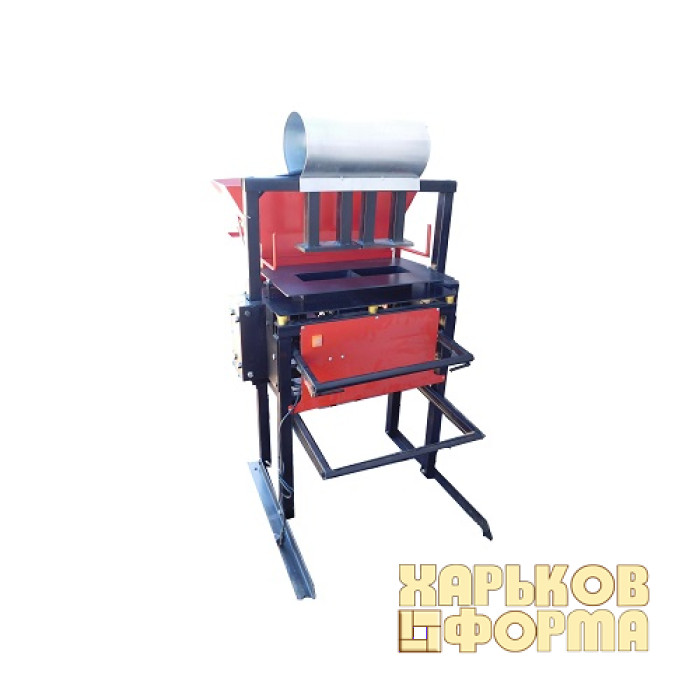 Stationary machine for the production of molded paving